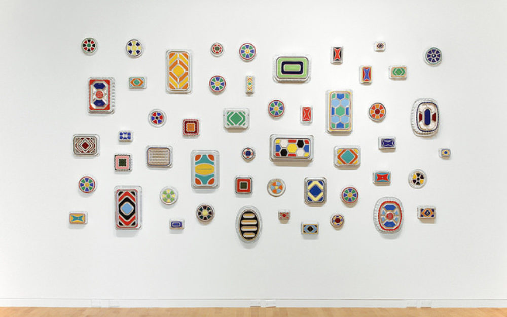 Small silver pans with paint